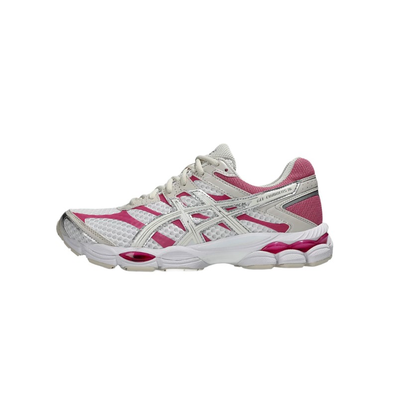 asics gel cumulus 16 de couleur white/ cream vue du coté gauche